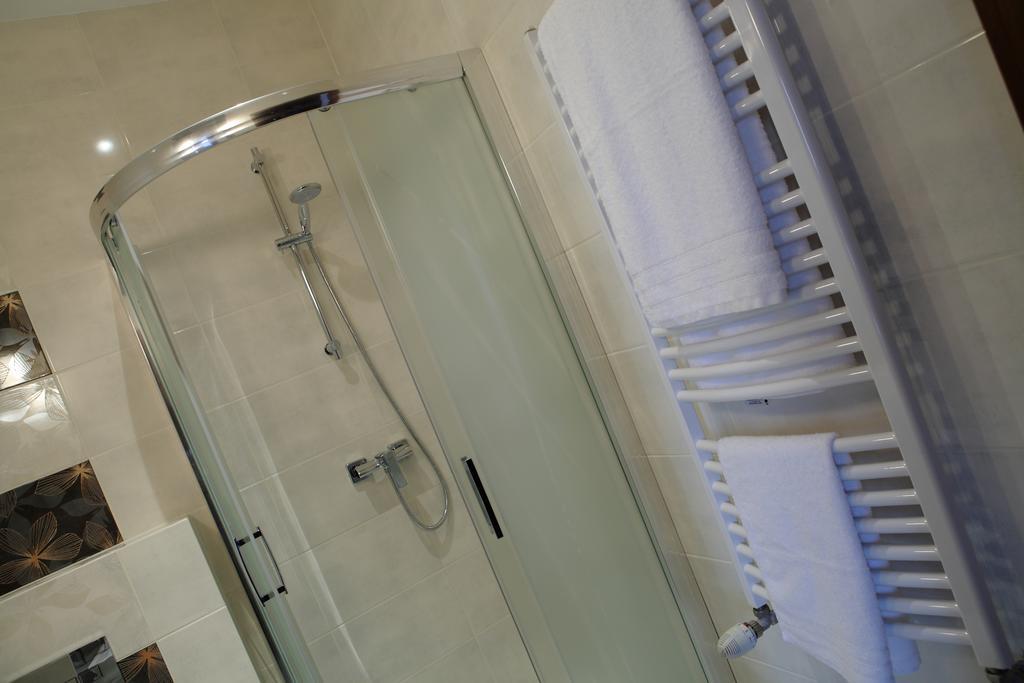 Hotel Stara Fabryka Malogoszcz Bilik gambar