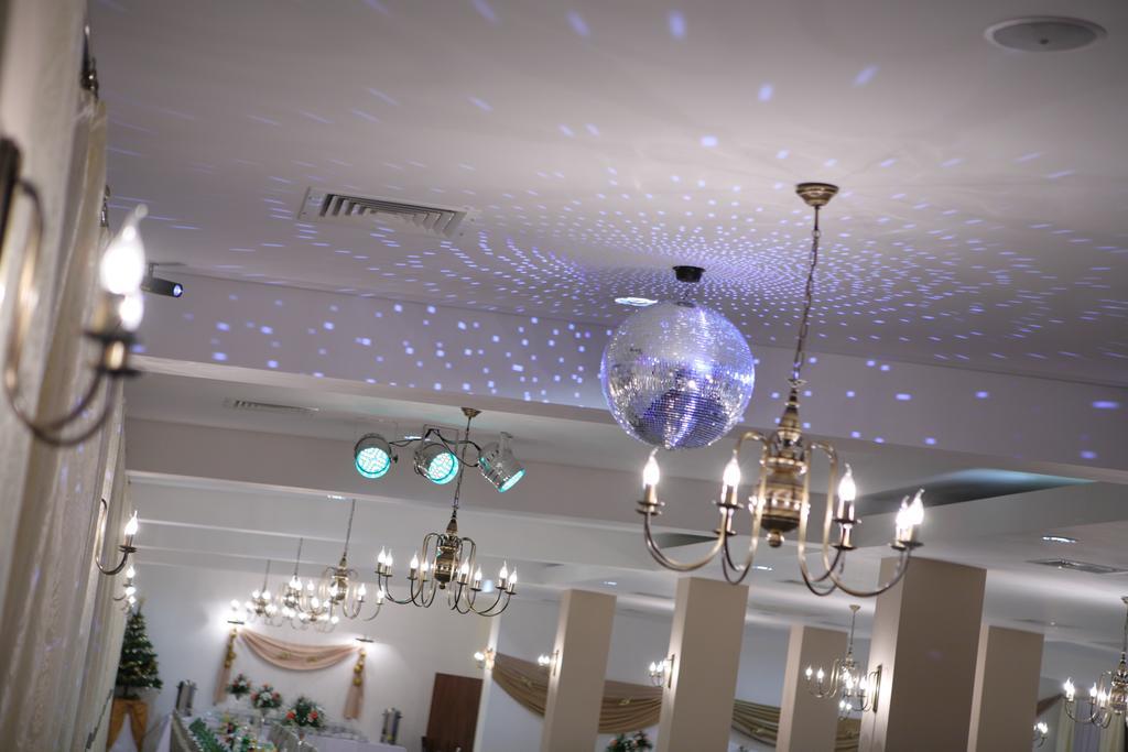 Hotel Stara Fabryka Malogoszcz Luaran gambar
